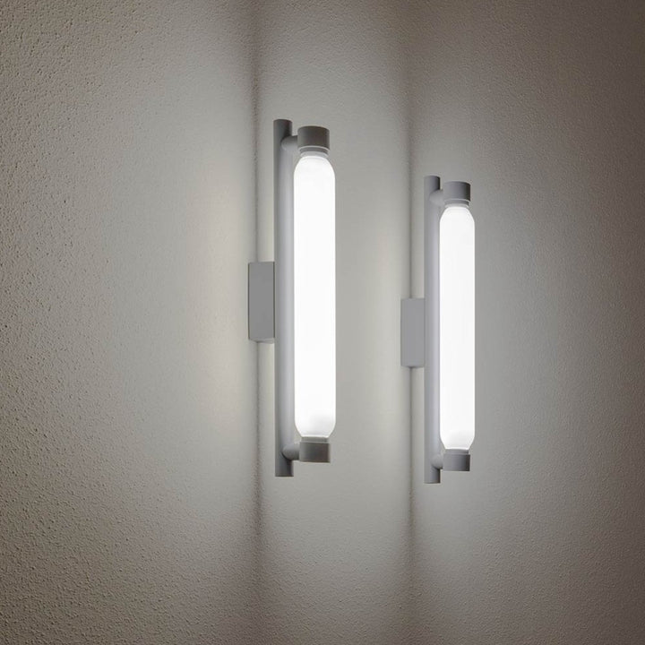 La Roche Wall Lamp