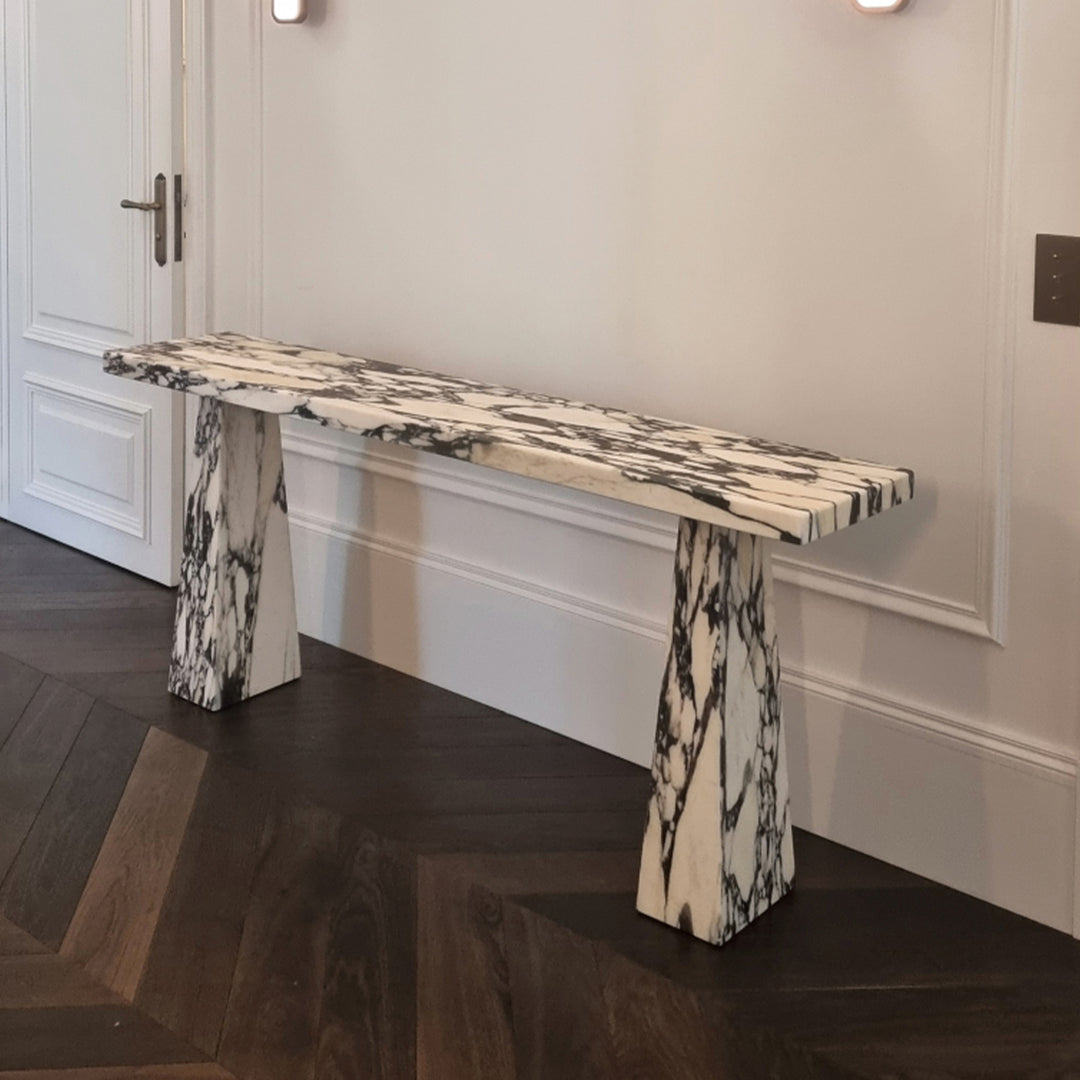 Uma Console Table