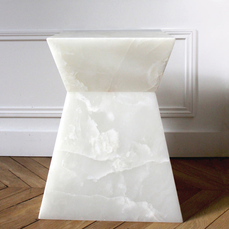 Aria White Onyx Table