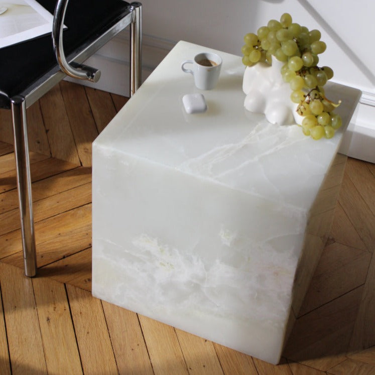 White Onyx Cubo Table