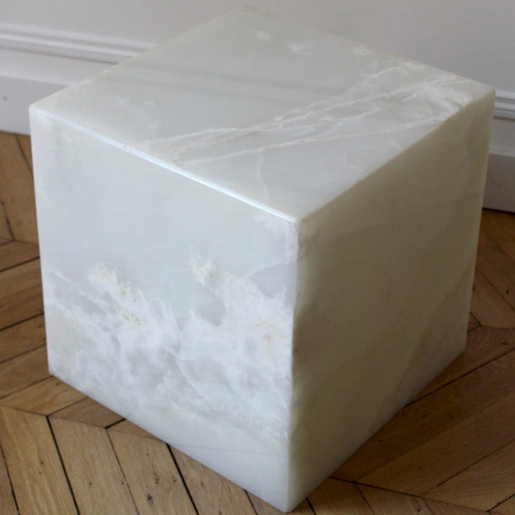 White Onyx Cubo Table